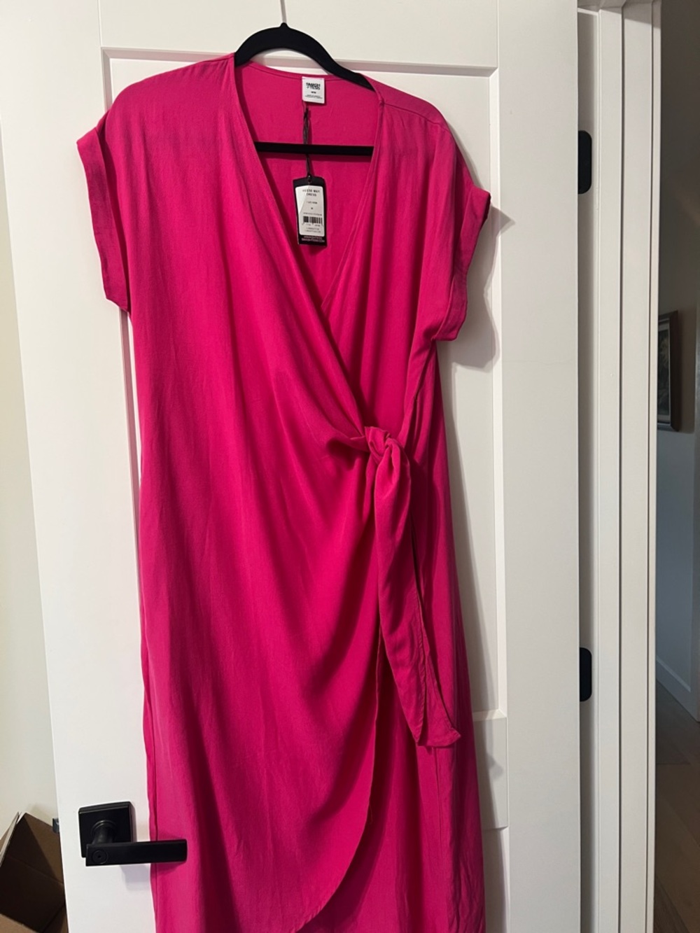 Smash + Tess NWT $195 Vibrant Pink REESE Midi Dress Size Medium